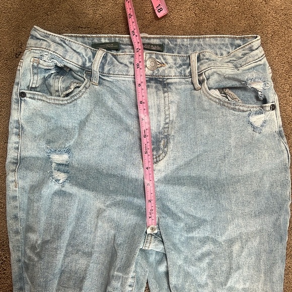 WILD FABLE Highest Rise Flare Ripped Jeans - Picture 9 of 9